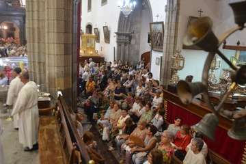 Ceremonia de Bajada del Santo Cristo de Telde (Reportaje de Antonio Alí y Francisco Javier Santana)